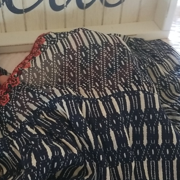 Lucky Brand blouse - Picture 3 of 3